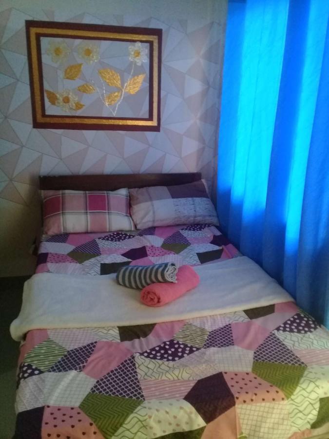 Emmanuel'S Service Apartment Near The Airport Манила Экстерьер фото